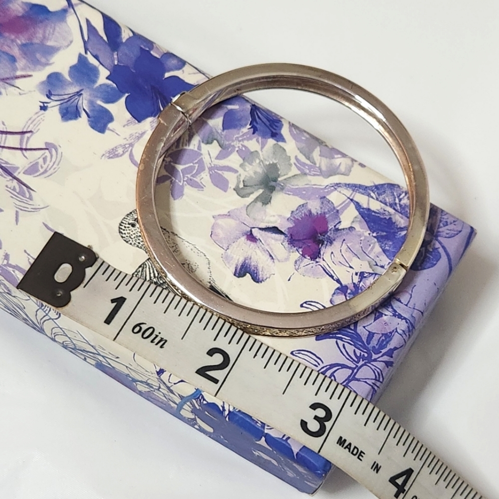 Clear Rhinestone Bangle Bracelet - Picture 11 of 12